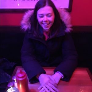 Meet your Posher, Lauren